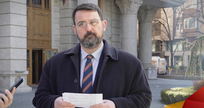 ВМРО-ДПМНЕ: 30 прашања на кои Нина Ангеловска нема да одговори