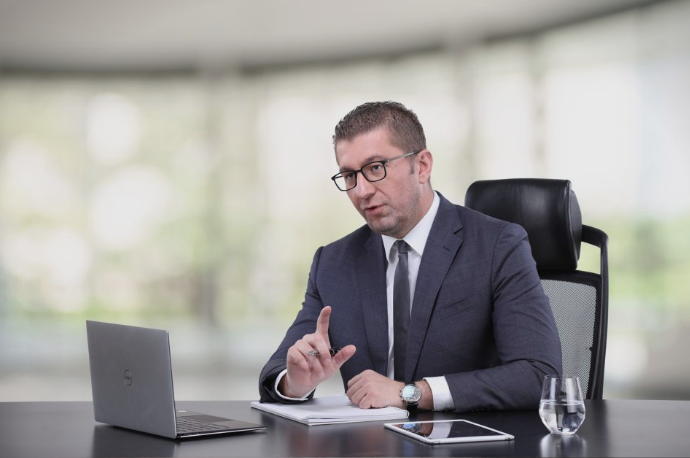 Мицкоски за Дојче веле: Заврши медениот месец на Филипче