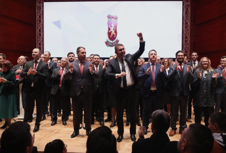 Мицкоски: Нашата победа е заедничка победа, Македонија е нашата вредност, нашата кауза и гордост!