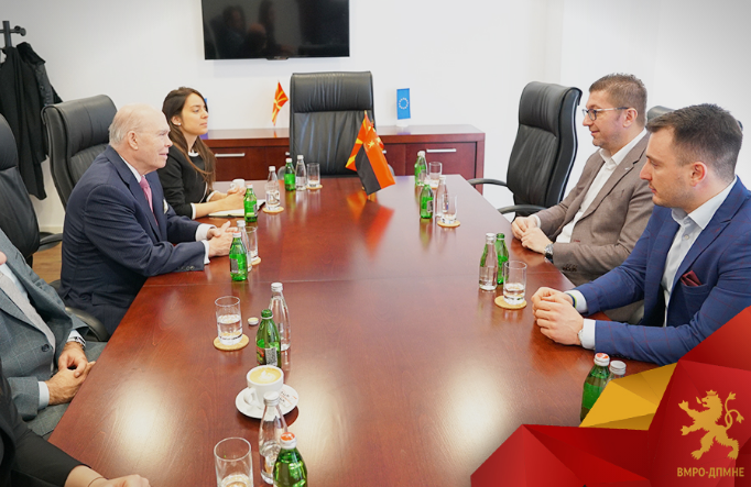 Mицкоски: Соработката на ВМРО-ДПМНЕ со ИРИ е на високо ниво