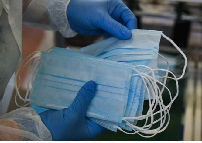 Здружение на приватни аптеки: Заштитните маски се со повисоки цени како резултат на зголемените цени од добавувачите