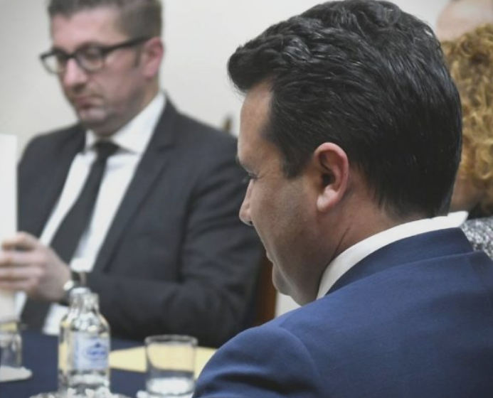 Знае дека губи, па бега од дебата: Се плаши ли Заев од втор ТВ дуел со Мицкоски?