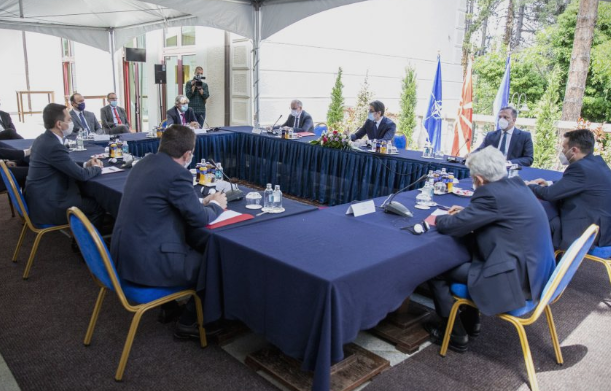 Партиските лидери на нова средба за датум на избори