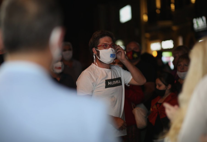 Дурловски: Ќе ги зголемиме инвестициите во образованието на 5% од БДП и повисоки плати за наставниците