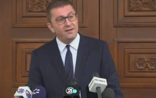 Мицкоски: Дневно броиме повеќе заболени од цел Балкан, а власта наместо на нови мерки мисли само на избори