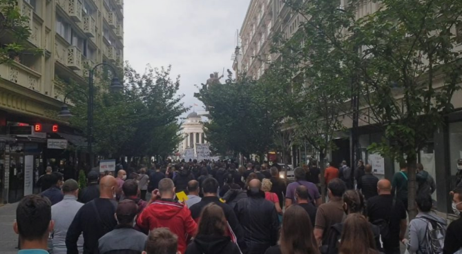 Младите преплавија пред правда: Правда за Кољо!