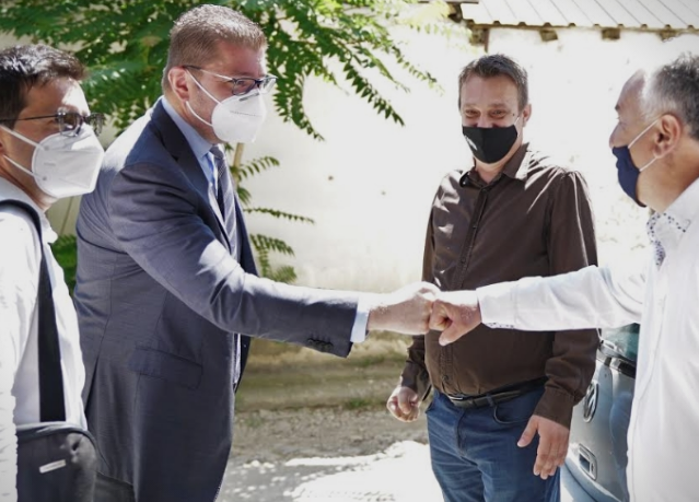 Мицкоски: Време е да започне дијалогот со синдикалните организации, да се ослободат од стегите на оваа криминална власт