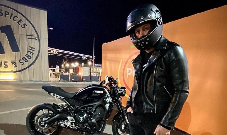 ФОТО: Беше еден од најпознатите пејачи во Македонија, исчезна од естрадата, утрово се фати за лопата