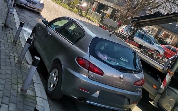 ФОТО: „Настрада“ Алфата на Апасиев од скопските „пајаци“