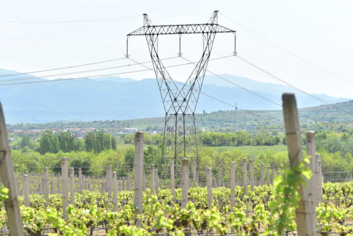 Слалом низ барањата на енергетските компании