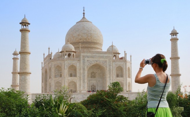 БАНКАРСКИТЕ КУЌИ И ПРОГНОЗИРААТ СИЛЕН РАСТ НА ИНДИЈА: Ќе ја надмине Америка и ќе стане втора по големина економија во светот