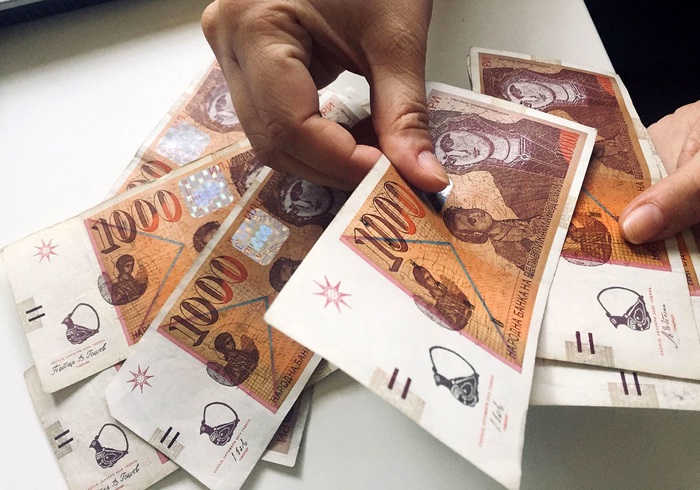 Синдикатите и Владата во нов обид да најдат прифатливо решение за платите во јавниот сектор