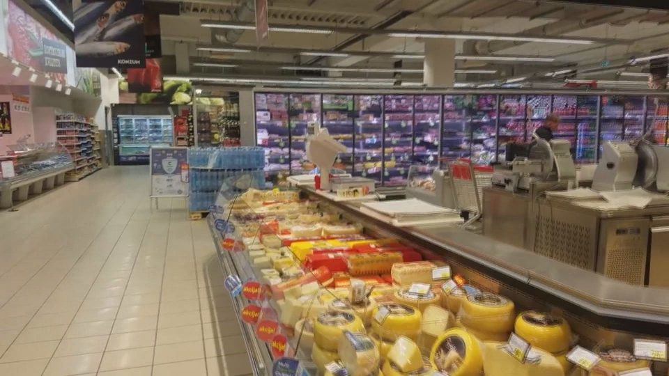 ХРВАТСКА ПРОТИВ ИНФЛАЦИЈАТА: Во „рикверц“ цените на 1.600 производи