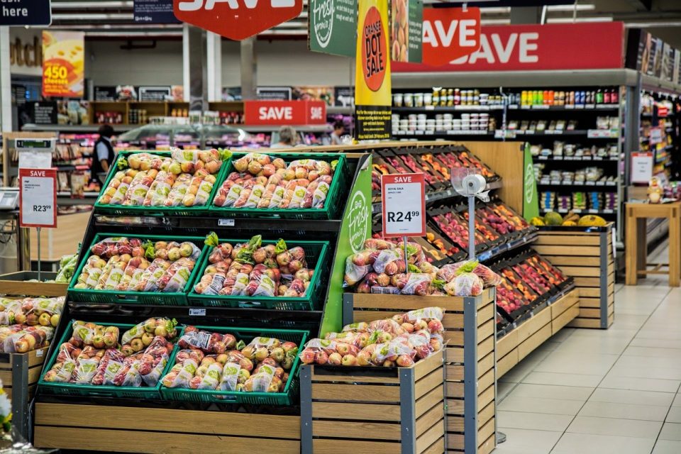 Во Словенија цените на производите во продавниците масовно паѓаат, некои и 50 отсто!