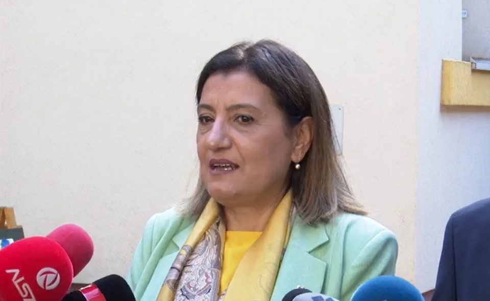 Покачување на пензиите од 6,8 отсто не сме најавиле, претпоставувам од чија кујна е излезен тој процент, вели Тренчевска