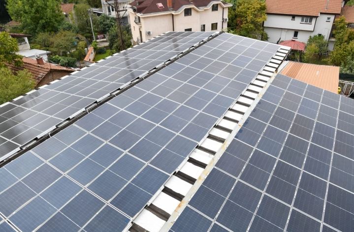 Најголемата соларна фарма во светот може да создава струја за цела земја