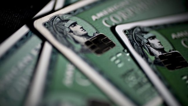 Што ги зголеми приходите и профитот на „American Express“?