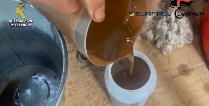 Во Шпанија запленeти 260.000 литри лажно маслиново масло