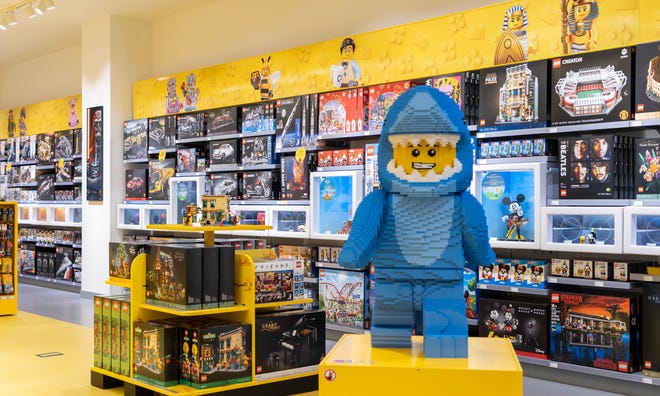 „Lego“ го надигра пропаднатиот пазар на играчки