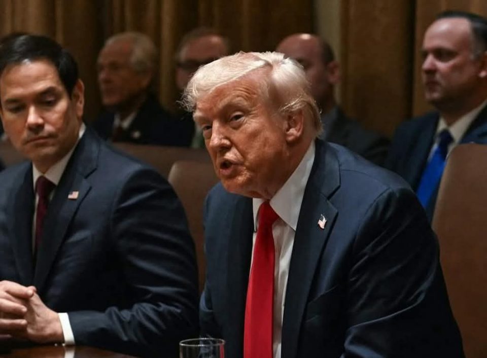 Трамп нема да го смени претседателот на федералните резерви, туку само сака пониски каматни стапки