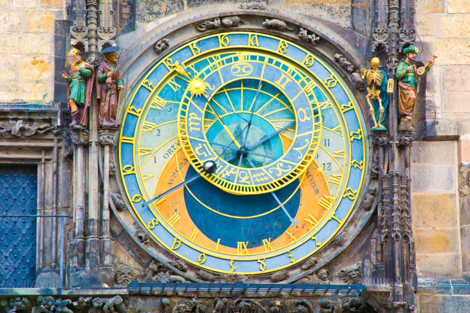 Неделен хороскоп: 12-19 мај 2025 година