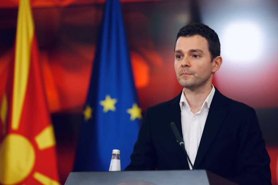 Муцунски: Нема да има промени на нашите позиции за уставните измени ни по локалните избори