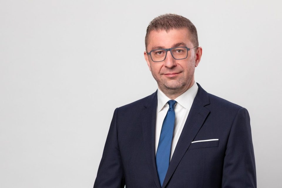 Мицкоски ќе присуствува на почеток на реконструкција на гимназијата Кирил Пејчиновиќ во Тетово