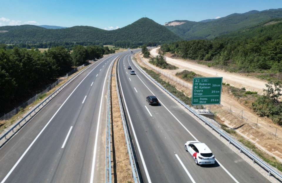 Коридорот 8 се гради со забрзано темпо