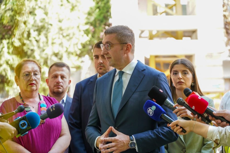 Мицкоски: Реновирањето на студентските домови е значаен проект