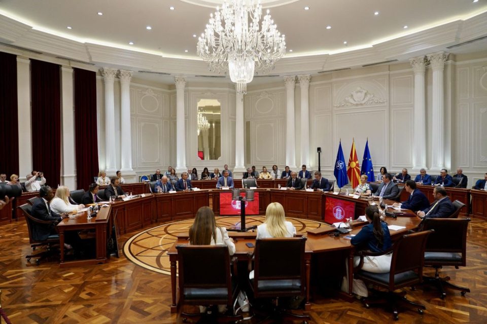 ВМРО-ДПМНЕ: 828 договори за проекти од вториот повик со вредност од 225 милиони евра за капитални инвестиции низ општините