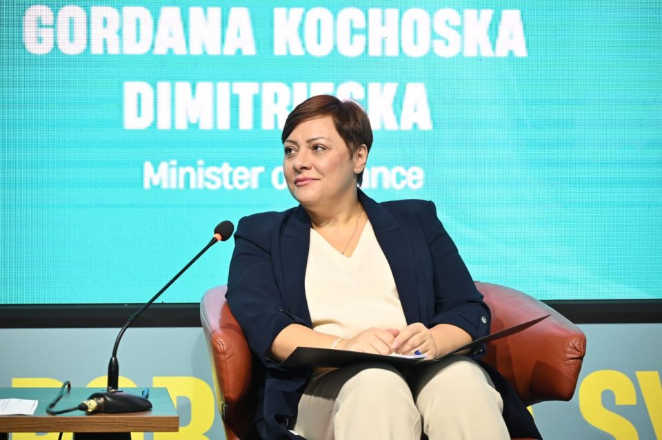 Димитриеска-Кочоска на Регионалниот спортски самит – Вложувањето во спортот е инвестиција во здрава нација и поддршка на економијата