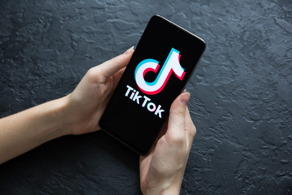 TikTok не запира: Бројот на корисници во Европа достигна 200 милиони