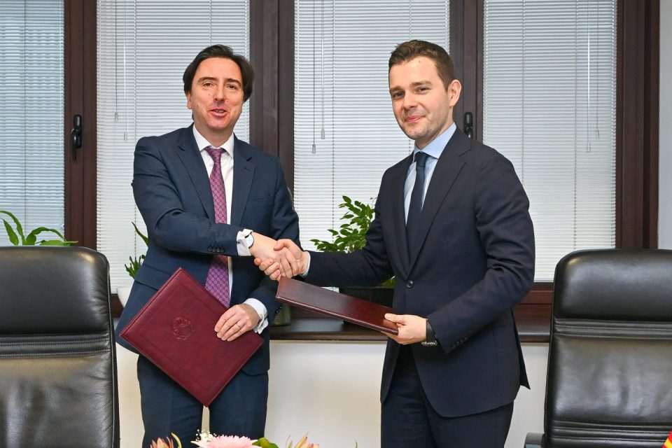 Муцунски: Потпишан Протоколот за правила за потекло, како интегрален дел од Спогодбата за партнерство, трговија и соработка меѓу двете земји