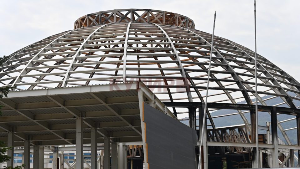 Љутков: В понеделник ќе биде донесена одлуката за изведувач на Универзална сала