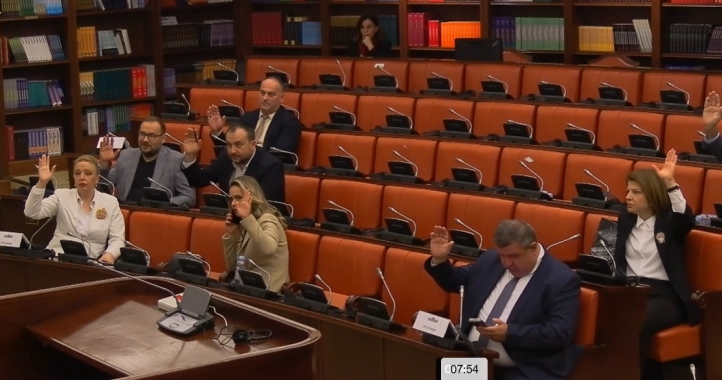 На матичната Комисија помина одлуката за коефициентите за пресметка на платите на функционерите