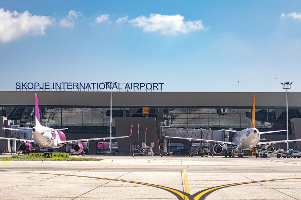 Николоски: Досега најсилен раст во авиосообраќајот, воведовме 23 нови линии, имаме рекордна бројка на патници