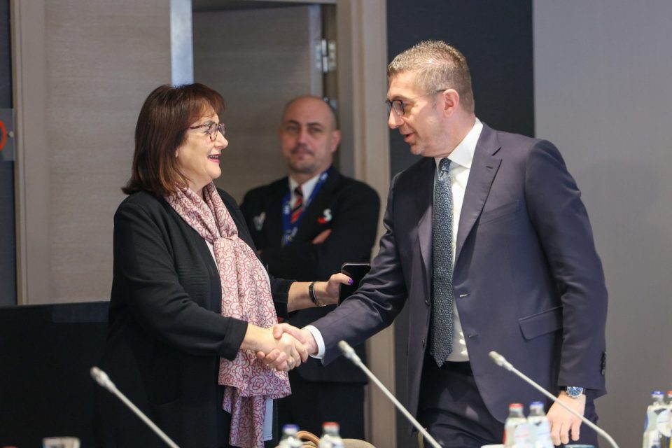 Мицкоски на самит на ЕПП: Можност за продлабочување на партнерствата и зајакнување на улогата на нашата земја во европските процеси