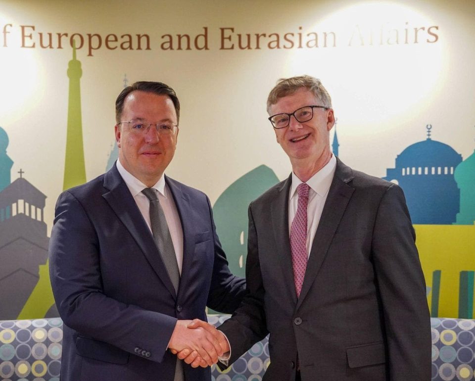 Николоски: Стратешкото партнерство со САД ја гарантираат стабилноста и економскиот просперитет на Македoнија