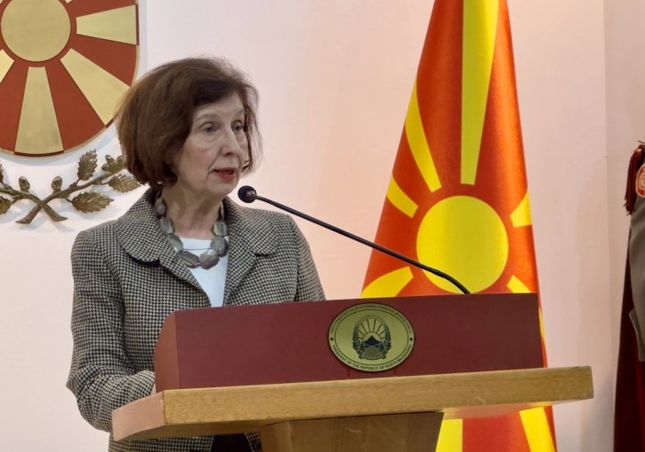 Сиљановска-Давкова: Состојбата во Македонија е стабилна и безбедна (ВИДЕО)