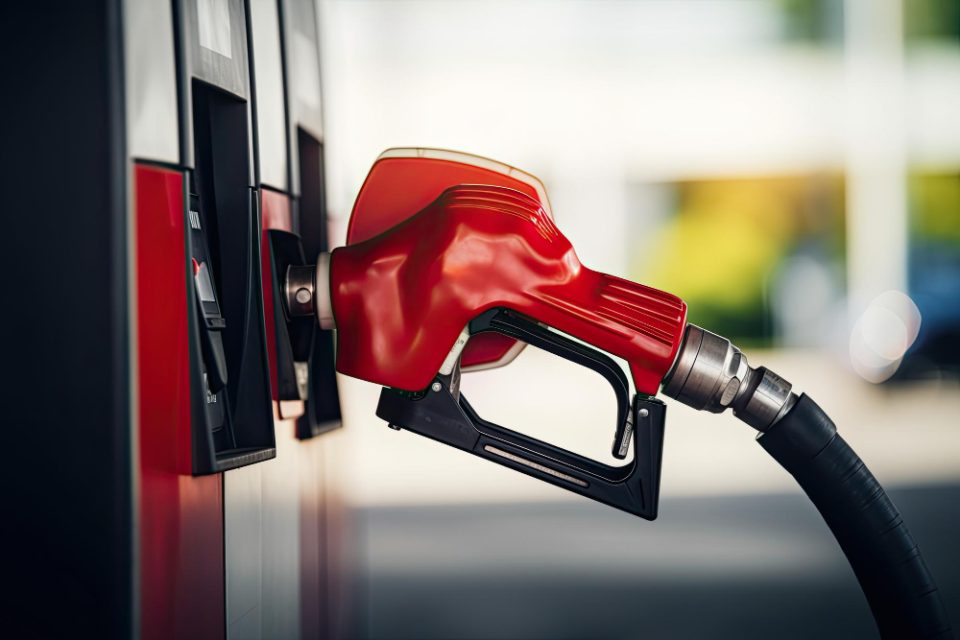 РКЕ донесе нова одлука: Како ќе изгледаа цените ако не беа мерките на Владата?