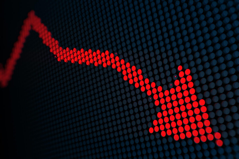 Цените на нафтата паѓаат по прекинот на огнот