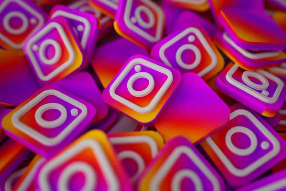 Инстаграм ја воведе функцијата „Instants“ за споделување „краткотрајни“ фотографии со одредени корисници