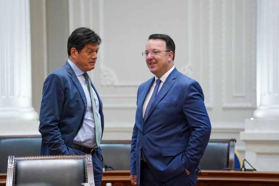 Николоски: Автопатот е дел од стратешката визија Македонија да стане клучна транспортна крстосница на Балканот