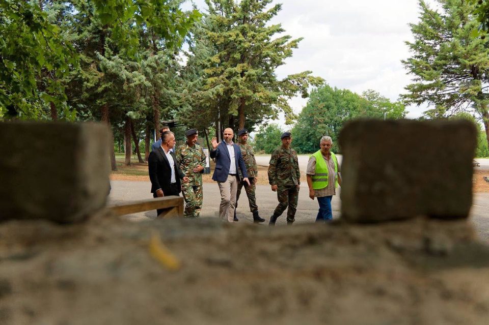 Мисајловски: Плански се инвестира во модернизација и реконструкција на армиската инфраструктура (ФОТО)