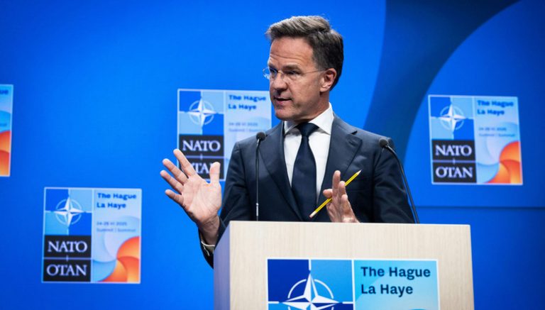 Руте: НАТО ќе инвестира околу 40 милијарди долари во одбрана од дронови во наредните пет години