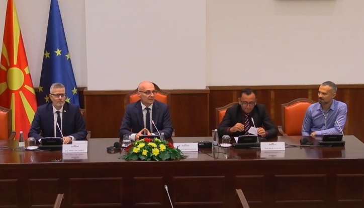 Одбележување на Денот на демократијата во Собранието: Демократијата почнува кога ќе сфатиме дека нашиот глас е важен