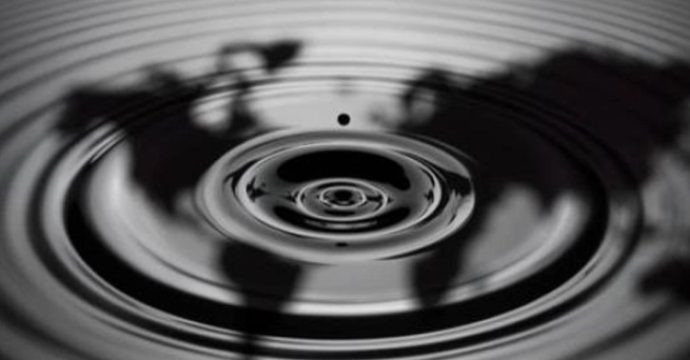 Цените на нафтата намалени за околу еден процент поради дипломатските напори за решавање на конфликтот на Блискиот Исток