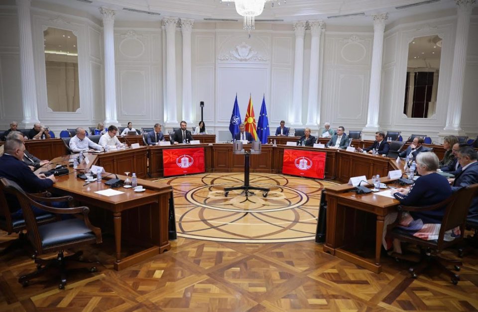 Дурмиши: Целта на потрошувачката кошница е транспарентна и реална слика за трошоците на граѓаните, а не прикажување пониски бројки